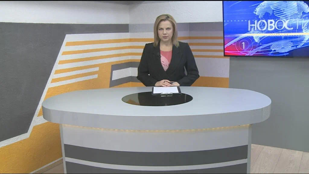 Жители одного дома в п. Хардиково не один месяц живут с протекающей крышей, школьники выходят с дистанта и орловчан просят не выходить на лед. Об этом и не только в 19:00 в программе "Оперативный эфир"