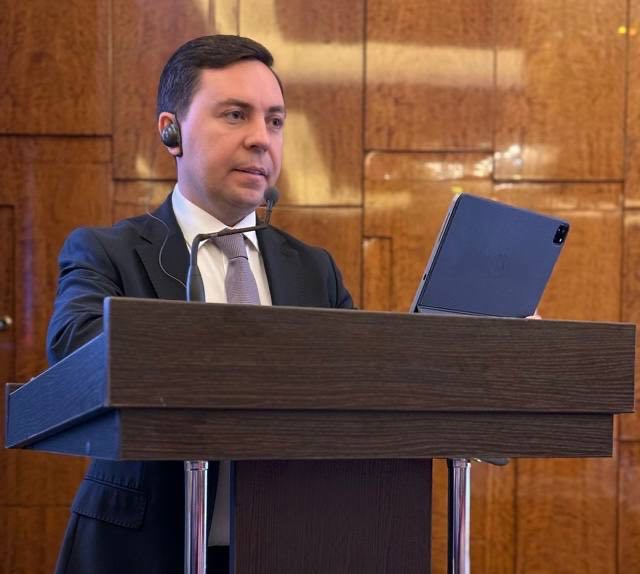 БИОГРАФИЯ СЕМИНА ПАВЛА ВЛАДИМИРОВИЧА