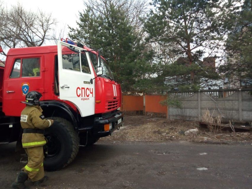 В Орле на ул. Солдатской в треэтажном доме едва заживо не сгорела семья