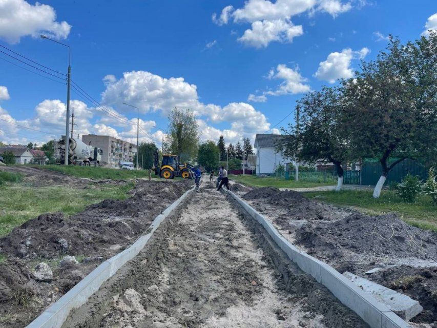 В Кромском районе капитально отремонтируют более 5,5 км тротуаров вдоль трассы М2 "Крым"