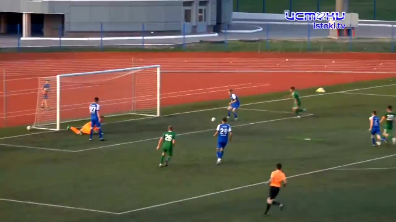 Футболист. Фк орел. Футбольный матч орел. Футбольный матч в орле. Футбольный матч в орле.