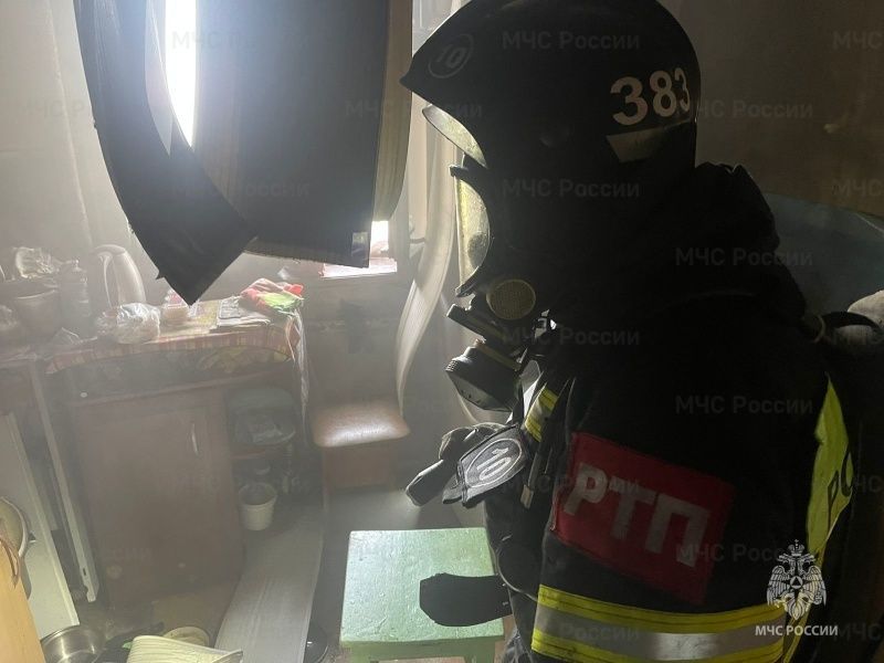 Орловские пожарные рассказали о чудесном спасении собаки из огня