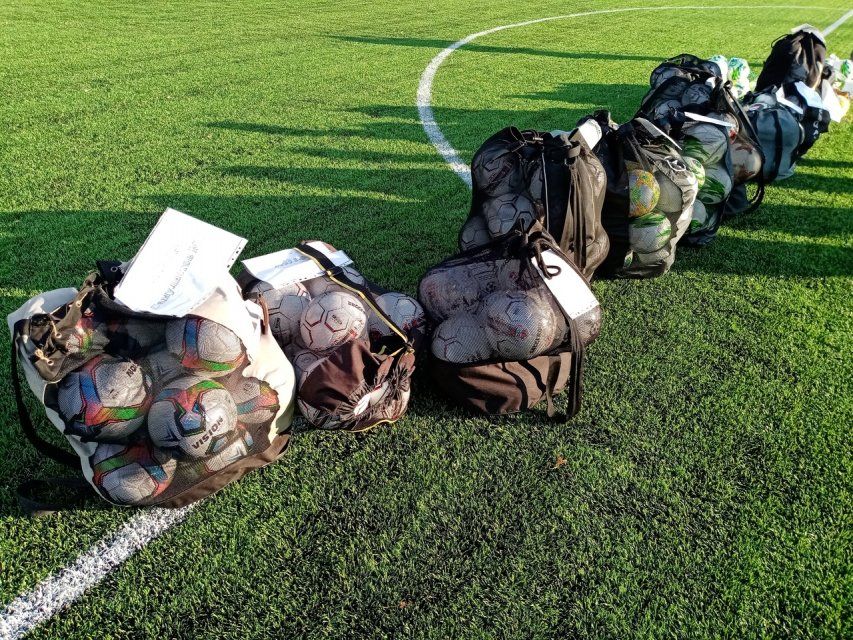 В Орле открыли новое футбольное поле за 40 млн рублей