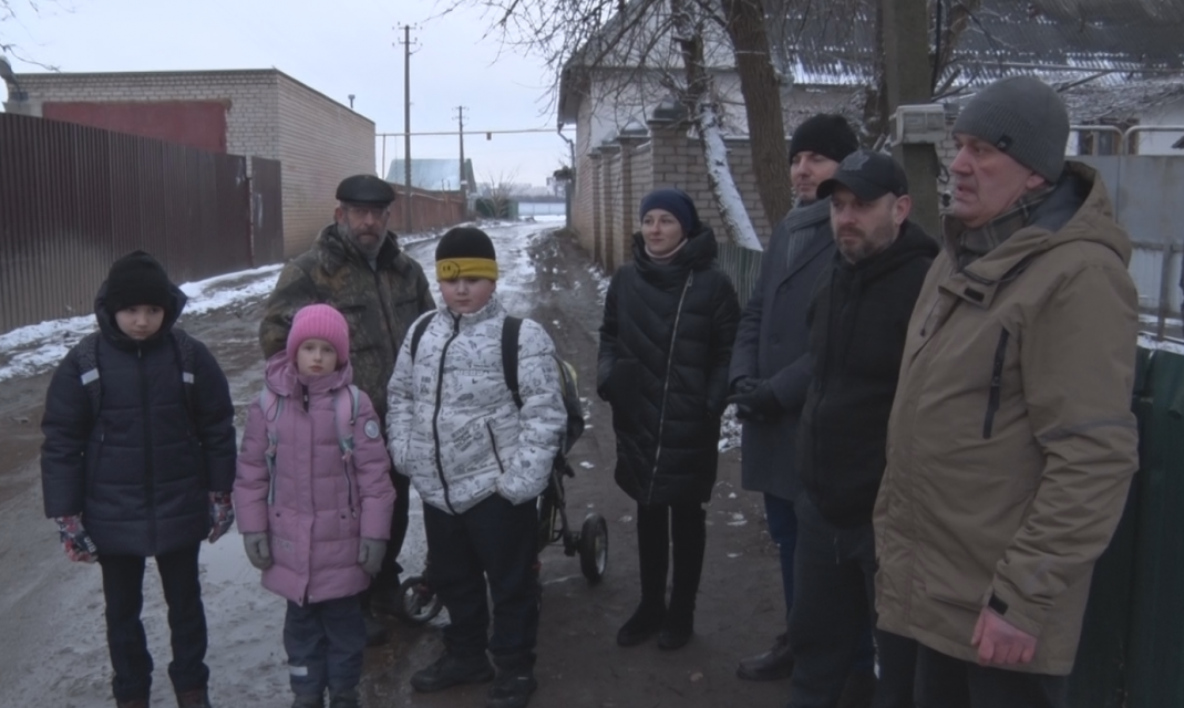 Жители села Плещеево в Орловском МО рассказали нам о своей давней проблеме.