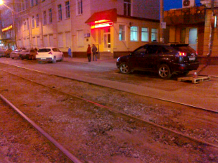 Новости за 90 секунд:На Приокском терминале загорелось 40 тонн бензина, коммунальщики продолжают латать недавно отремонтированный асфальт, а орловчане могут помочь чиновникам потратить областные деньги.