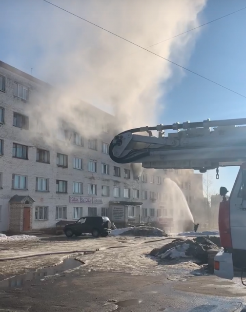 В Орле из дома на ул. Маринченко эвакуировали 25 человек и 11 спасли