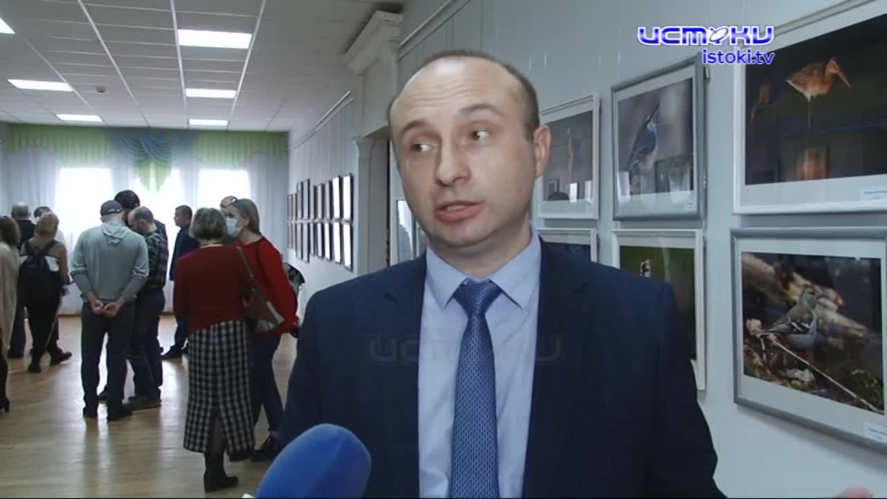 В Орле в Международный день птиц открылась выставка "На крыльях радуги"