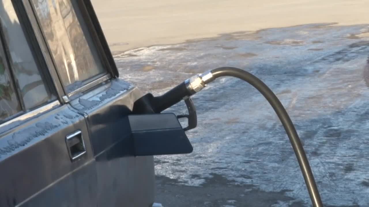 Заправляйтесь быстро и качественно в сети автоматических АЗС «Бензоробот» в Орловской области