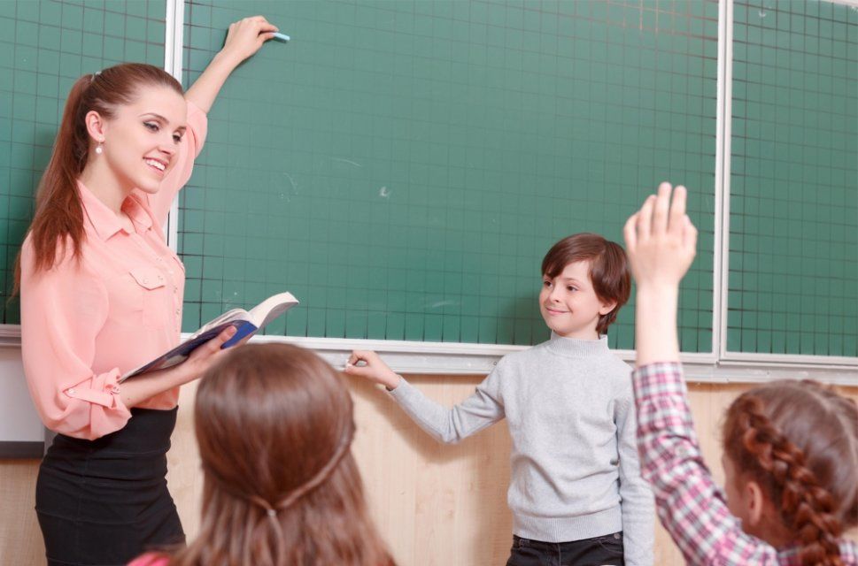 В орловских школах трудятся свыше 14 000 педагогов