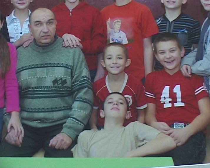 Мальчик из школы-интернат упал с балкона