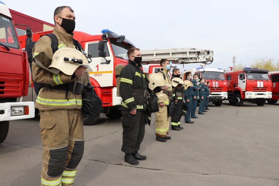 В День пожарной охраны сотрудники МЧС вспомнили товарищей, погибших при исполнении служебных обязанностей