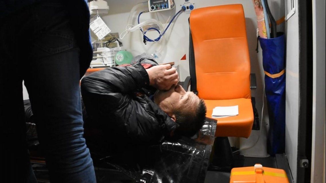 Фоторепортаж: ночью в Орле 40-летнего мужчину вытащили из ледяной воды