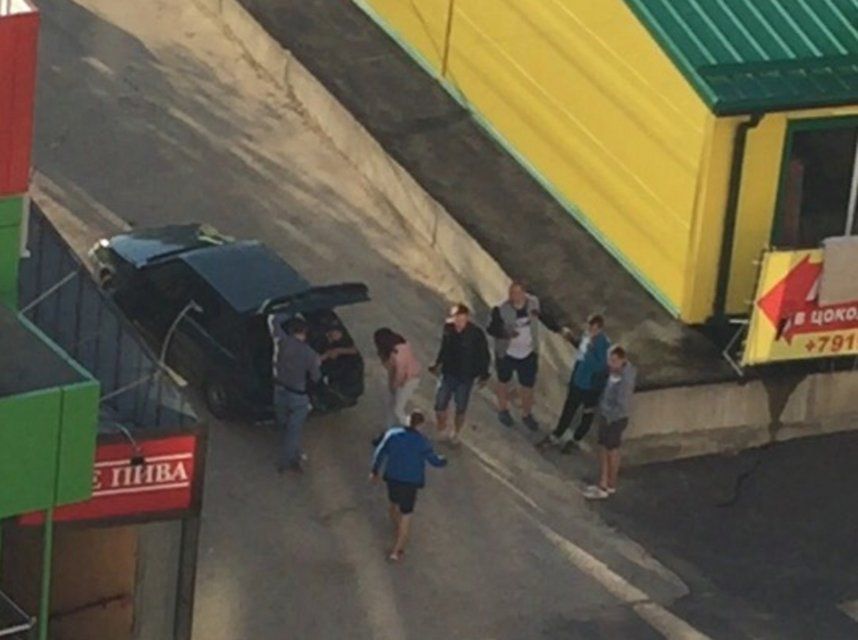 Пивные на первых этажах домов мешают жителям Зареченского микрорайона Орла