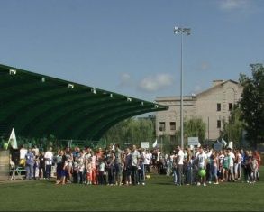 "Сбербанк" устроил для своих сотрудников спортивный праздник 