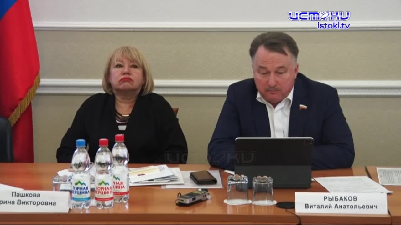 Не чета городскому. Содержание дорог, возведение школ и больниц обсуждали областные депутаты на градостроительном комитете