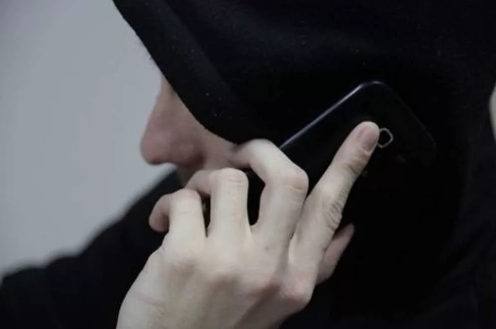 Орловчанин перевел лжесотрудникам безопасности банка более миллиона рублей