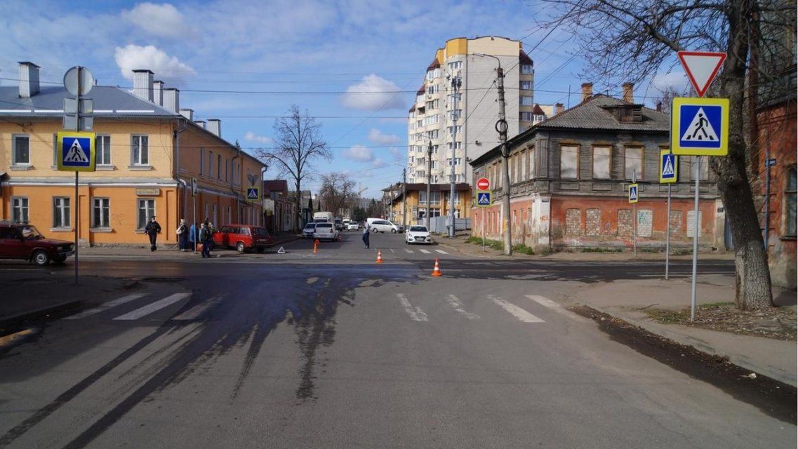 В Орле 77-летний водитель стал виновником аварии