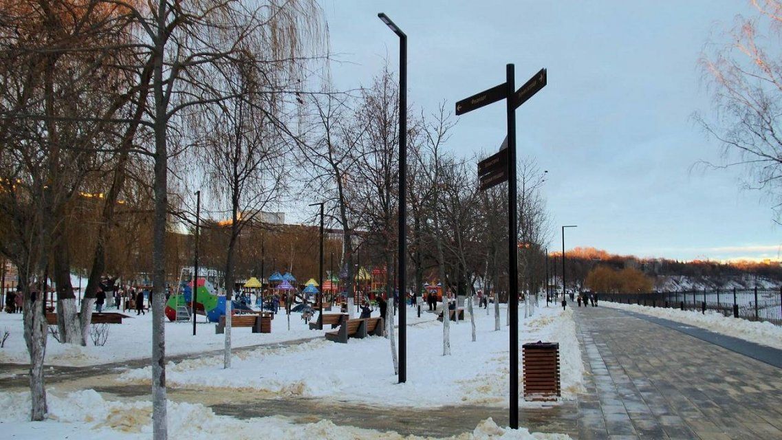 Убирать орловские парки в новогодние праздники будет «Спецавтобаза»