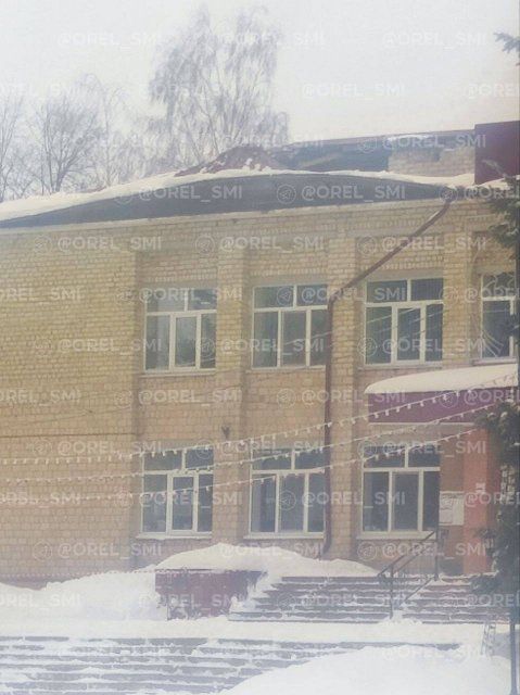 Кровля здания администрации не выдержала снега и рухнула 