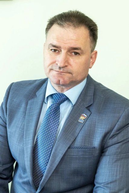 Председатель городского Совета Владимир Негин поздравил дам с Международным женским днем