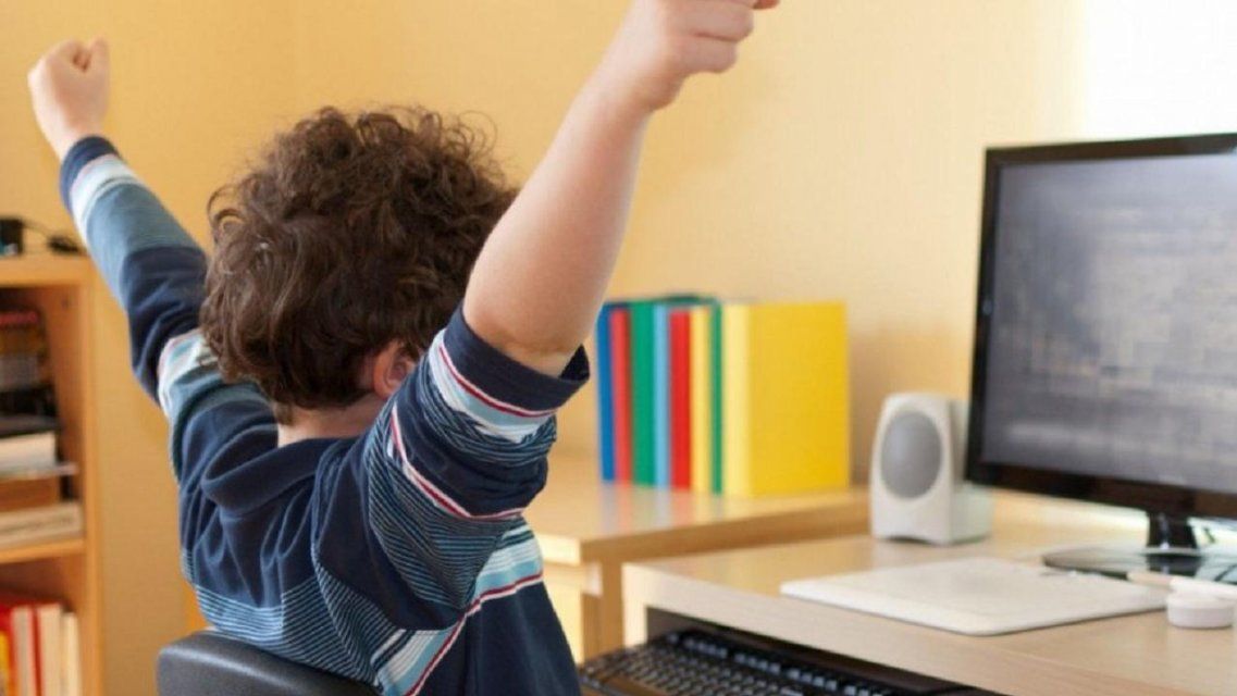 Менее 10 % орловских родителей выступили за перевод школьников на удаленку