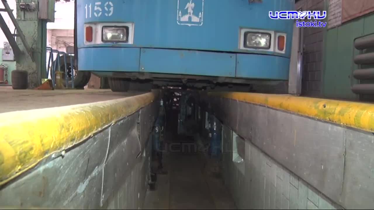 На днях депутаты городского совета посетили троллейбусное депо.