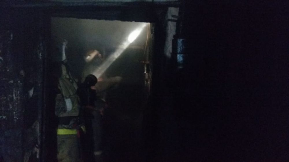 Пожар повышенной сложности: в Орле тушили жилой дом на четыре квартиры