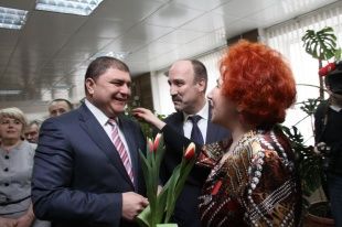Врио Губернатора Орловской области поздравил орловчанок с 8 марта
