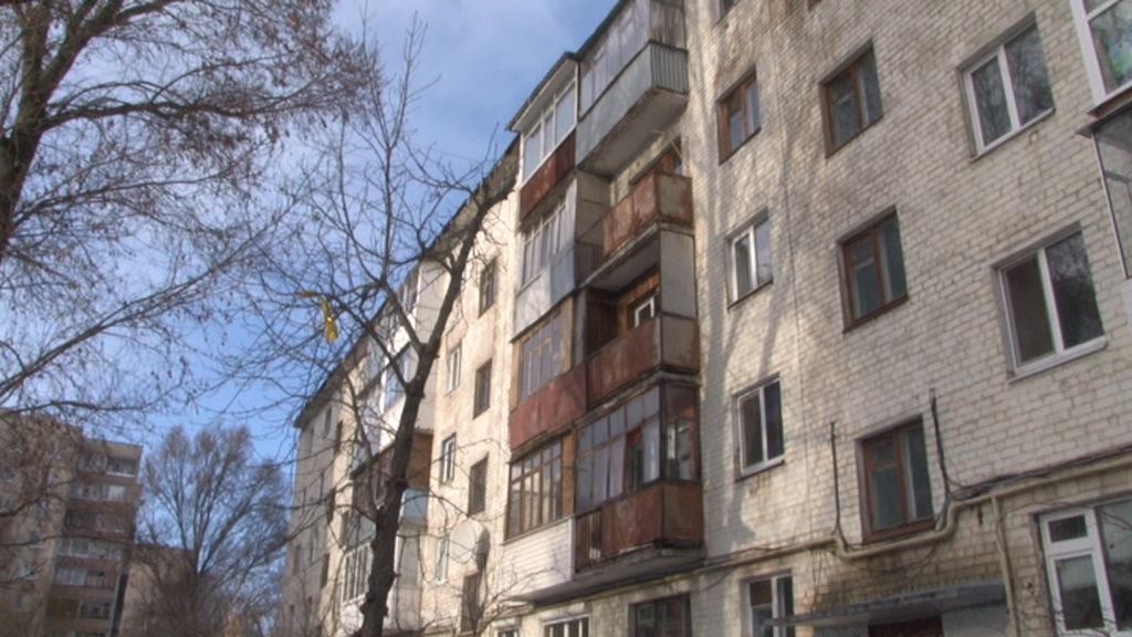 После визита сити-менеджера в Орле разберутся с протекающей крышей на ул. Революции