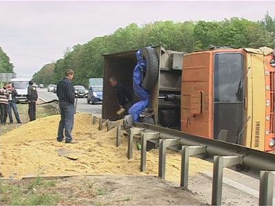 Авария. Перевернулись два КАМАЗа