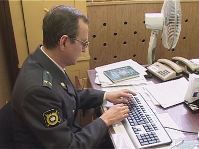 Его служба и опасна, и трудна...