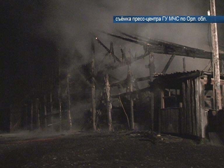 Сгорел ангар