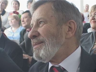 Главный врач людских зубов