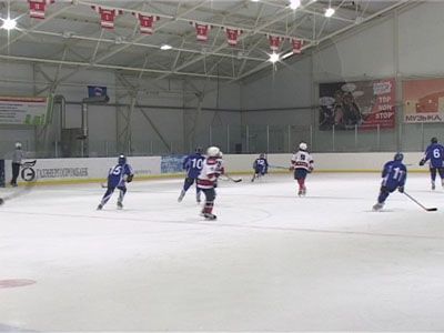 Хоккей на Ледовой арене