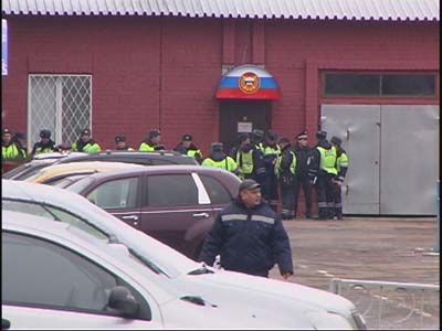 И снова в ГАИ нет госномеров!