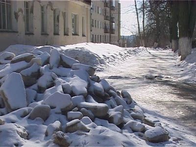 Город повяз в снегу?