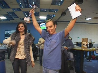 Боулеры-профессионалы на дорожках