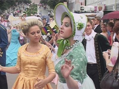 праздник на мосту