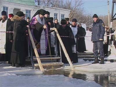 Орел отметил Крещение Господне