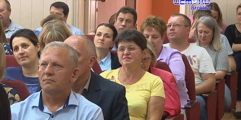 Мост Дружбы и благоустройство: о чем говорили работники «Орелоблэнерго» с Леонидом Музалевским