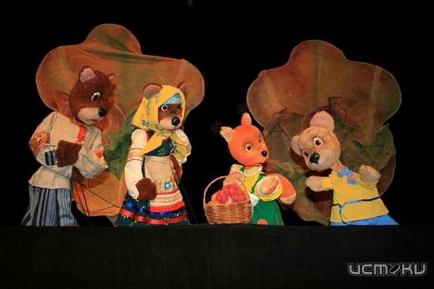 Юных орловчан приглашают посмотреть на «Трех медведей» 