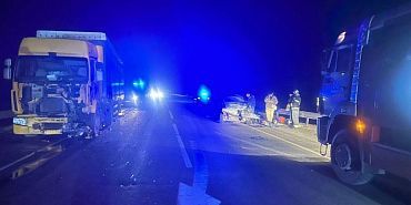 Во Мценском районе погиб водитель легковушки после столкновения с тягачом