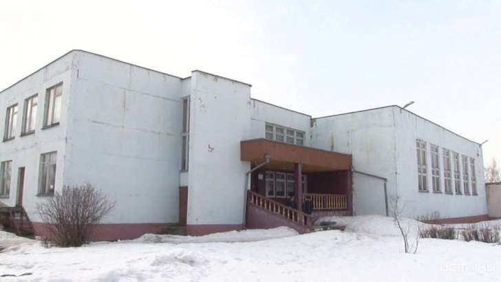 Закроют школу – погибнет деревня: жители Залегощенского района пожаловались на произвол властей