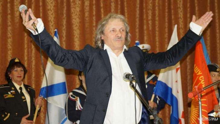 Орловчан приглашают спеть «Осенний романс» с Александром Сорочьевым