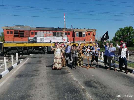 На железнодорожных переездах в Орловской области прошла акция «Внимание, переезд!» 
