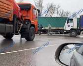 Вблизи Образцова фура слетела с дороги в кювет. Вытащить большегруз удалось только спустя сутки Вблизи Образцова фура слетела с дороги в кювет. Вытащить большегруз удалось только спустя сутки