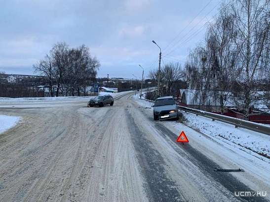 В Мценске столкнулись две Лады