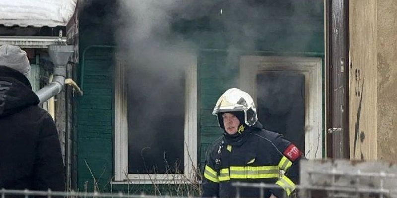 Сегодня на улице 1-й Пушкарной в пожаре погиб человек 