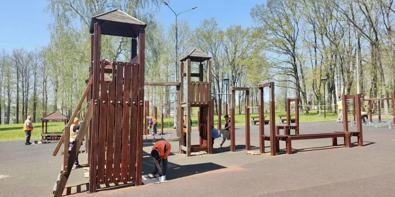 В Орле началась подготовка спортивных площадок к летнему сезону 