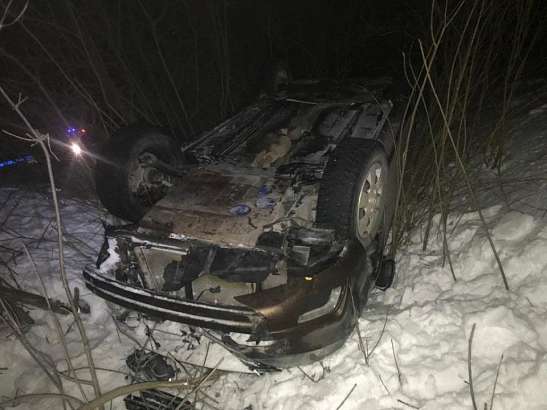 На Орловщине с трассы улетел автомобиль: пострадал пассажир